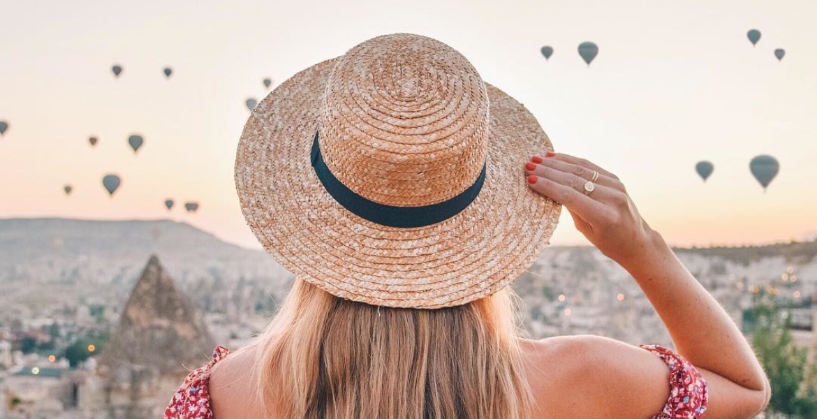 Slideshow Post Type With Blockquote and Intro